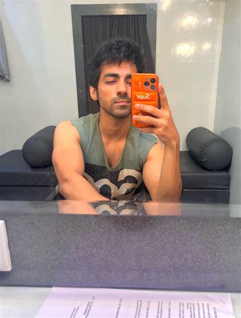 Anuj Sharmma (@anujpanditsharma) • Instagram photos and videos.
